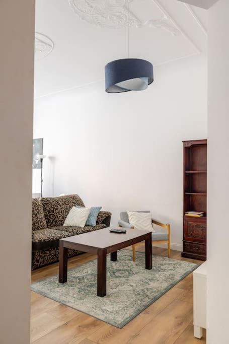Apartament Rozeta Centrum 6Os Legnica Exterior photo