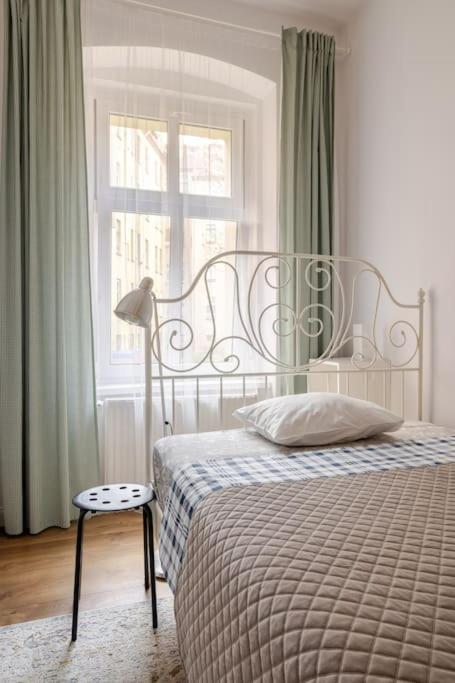 Apartament Rozeta Centrum 6Os Legnica Exterior photo