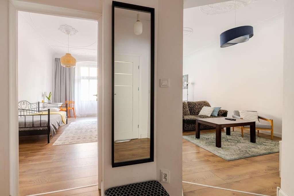 Apartament Rozeta Centrum 6Os Legnica Exterior photo